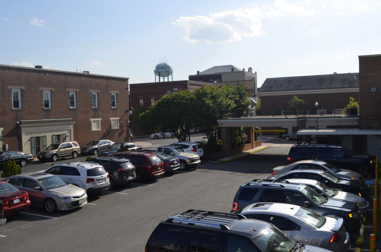 | Olde Towne Inn