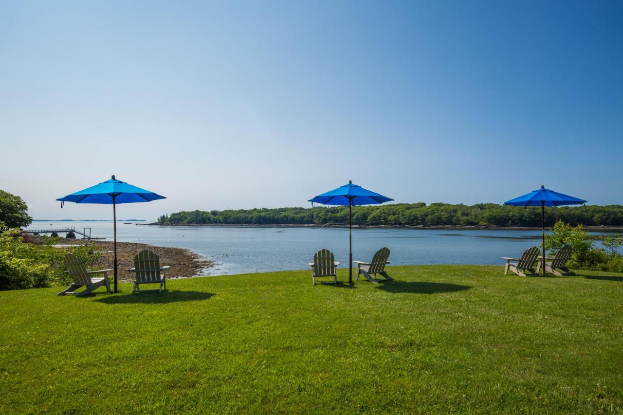 | Strawberry Hill Seaside Inn