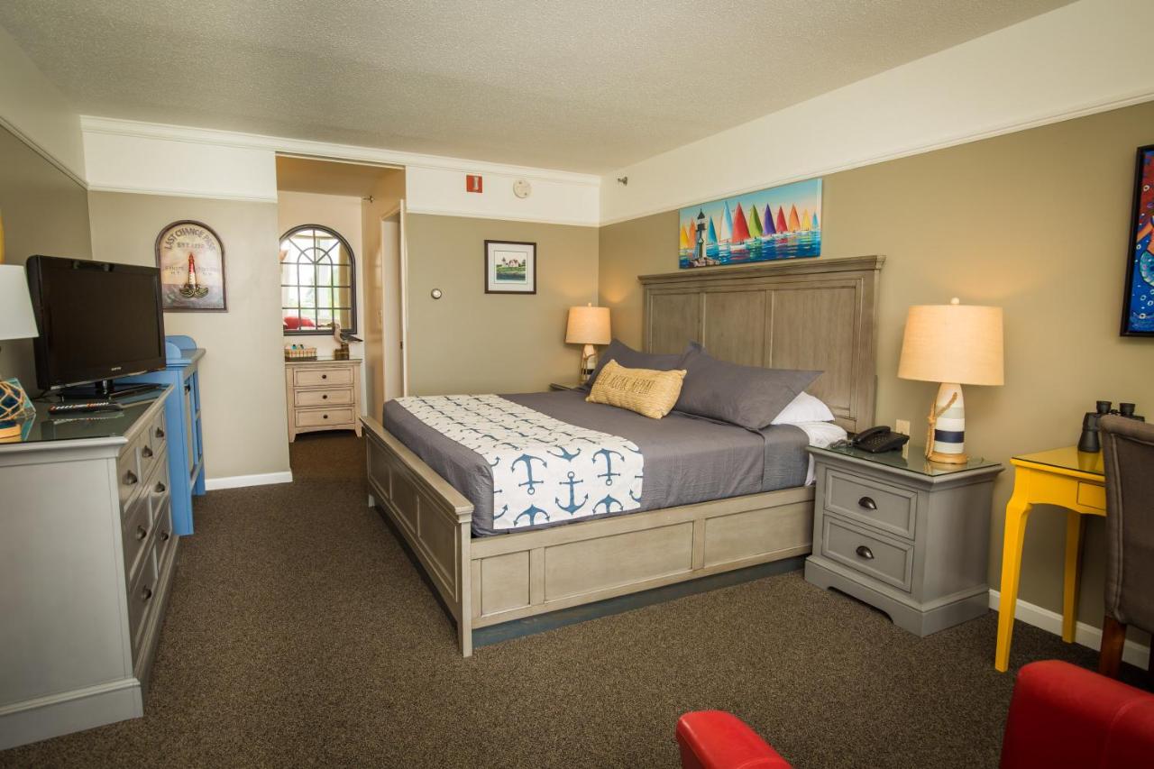 | Strawberry Hill Seaside Inn