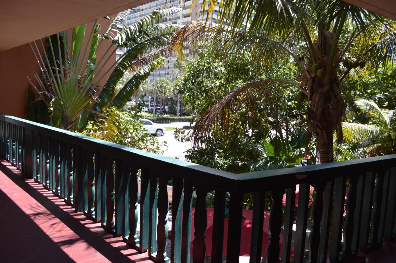  | Ft. Lauderdale Beach Resort Hotel