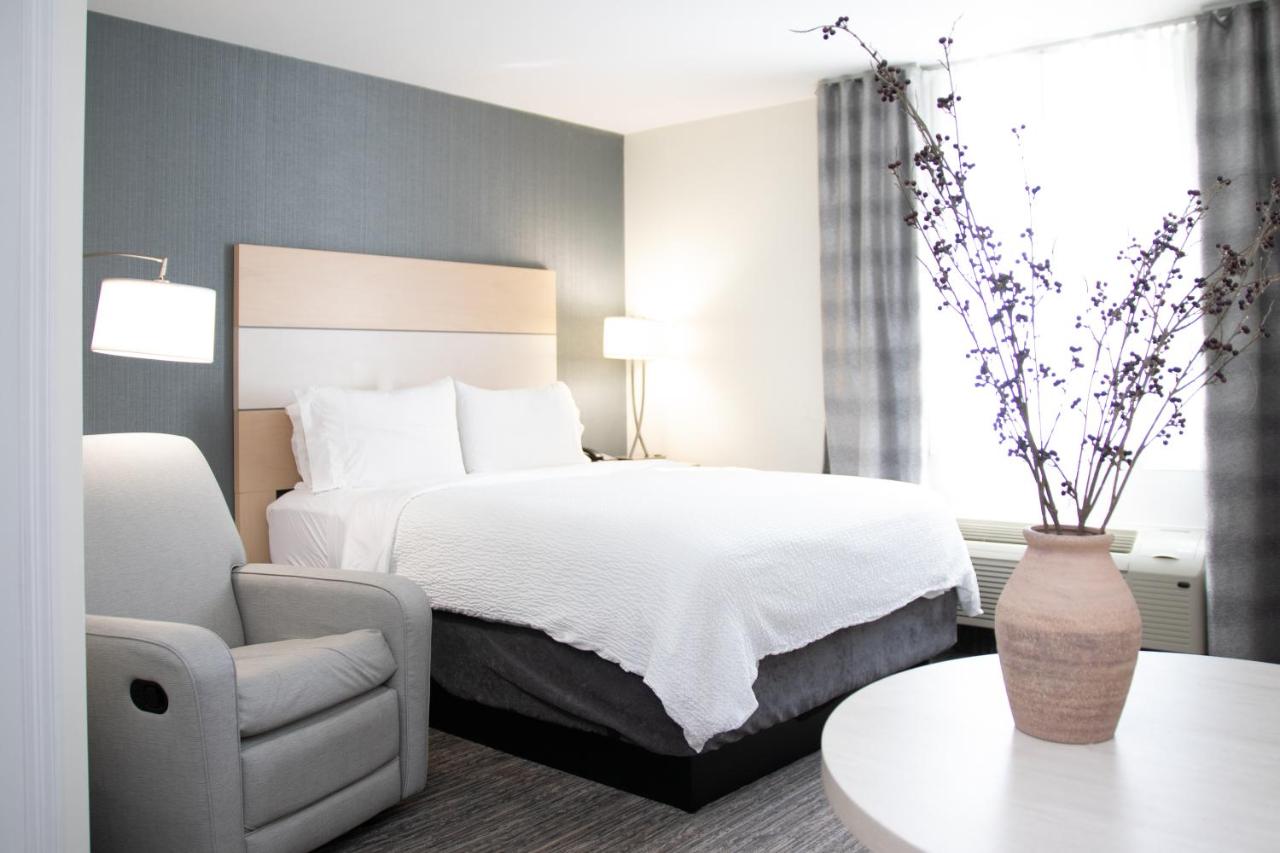 King Studio Suite - Non-Smoking at Candlewood Suites Miami Intl Airport-36th St, an IHG Hotel