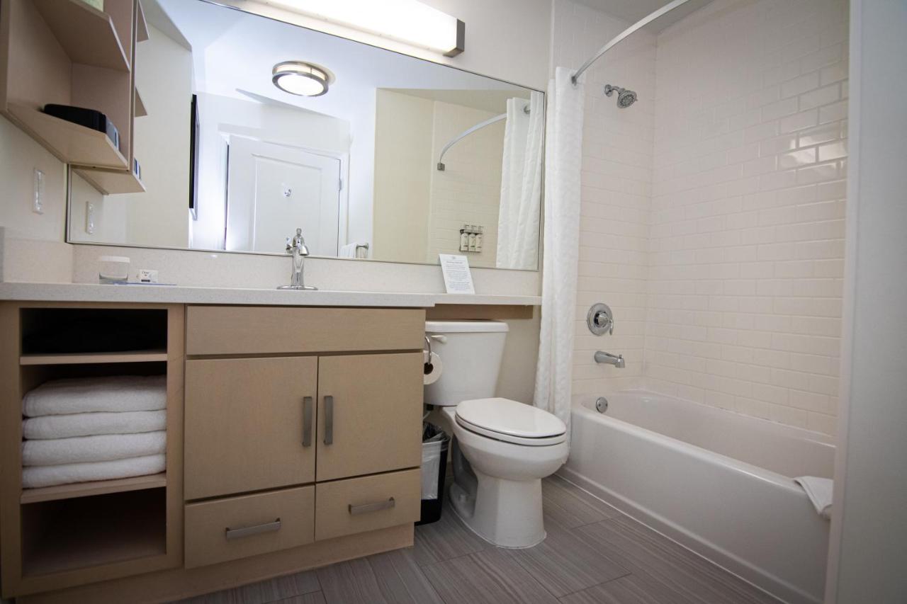 | Candlewood Suites Miami Intl Airport-36th St, an IHG Hotel