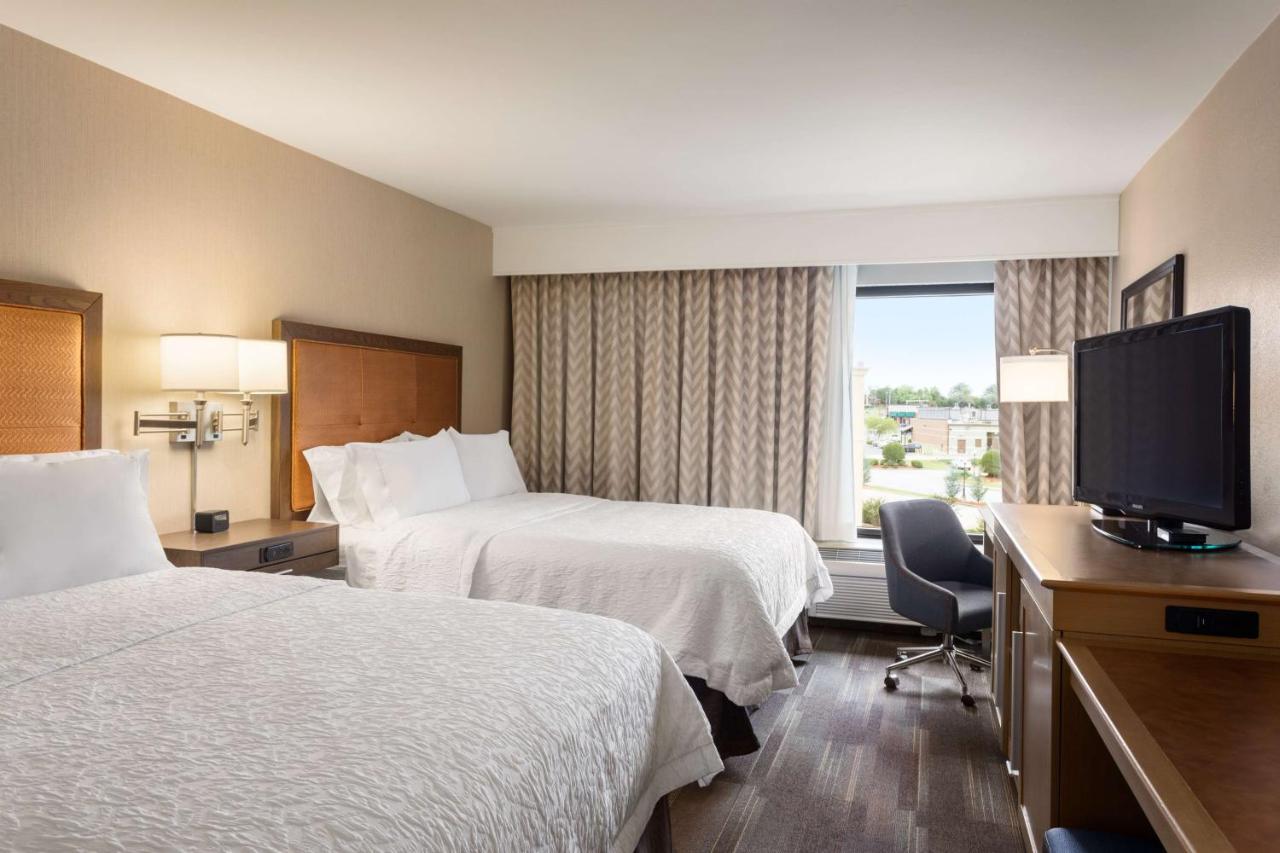 Standard Queen Room with Two Queen Beds at Hampton Inn Fort Smith