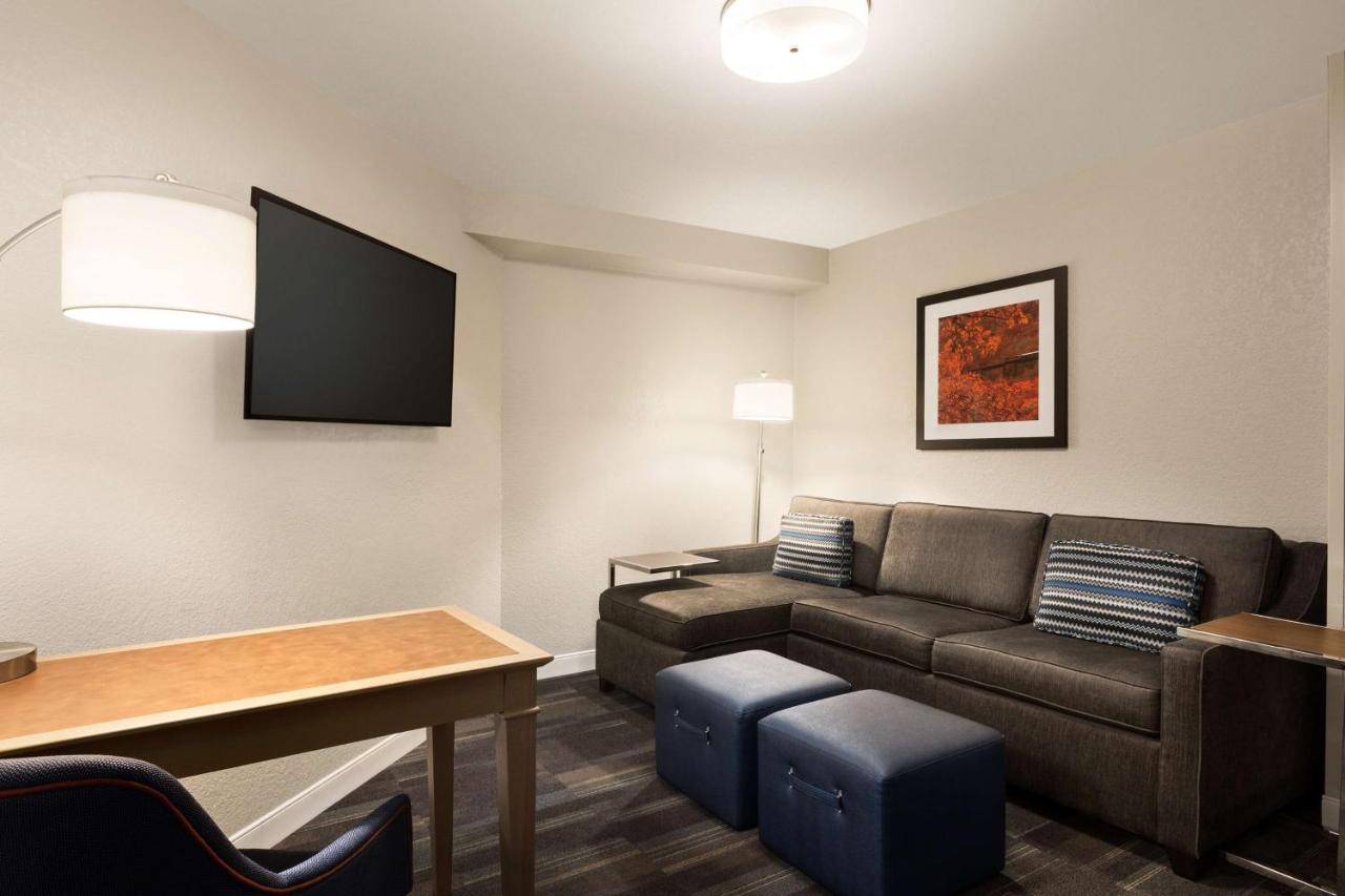 Queen Suite - Non-Smoking at Hampton Inn Fort Smith
