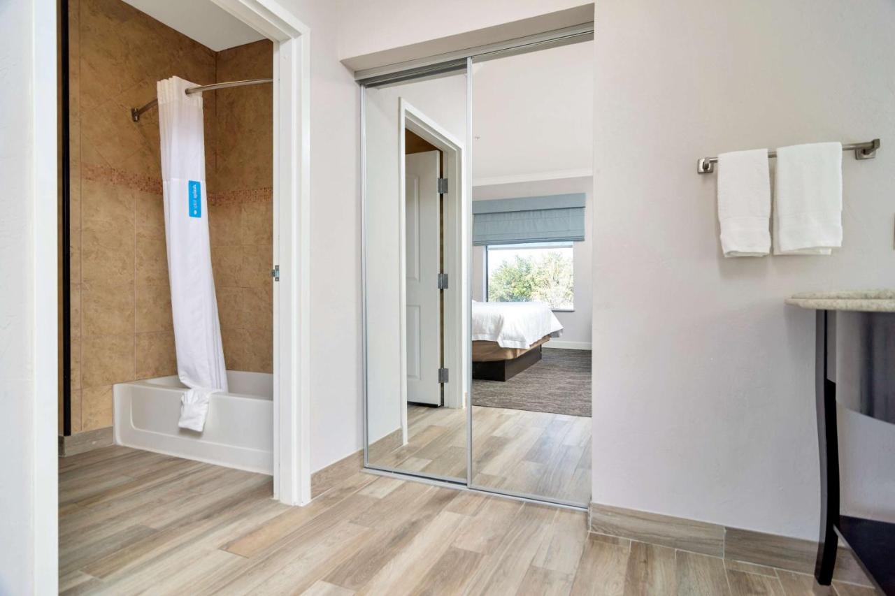 King Studio Suite - Non-Smoking at Hampton Inn & Suites Fort Worth-Fossil Creek