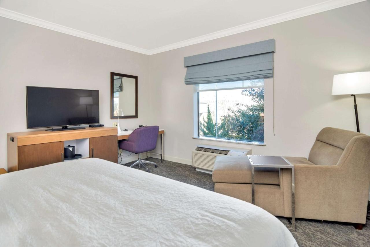 King Room - Non-Smoking at Hampton Inn & Suites Fort Worth-Fossil Creek