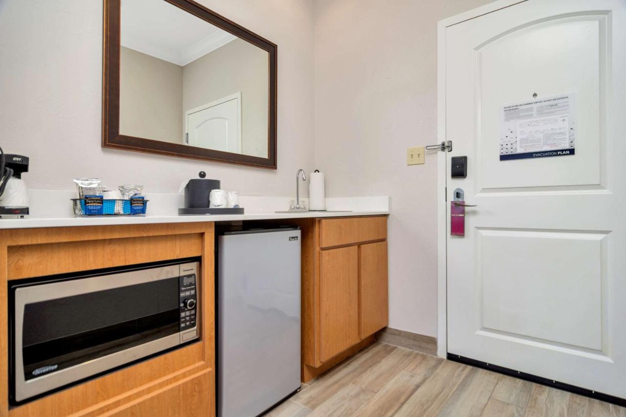 King Studio Suite - Non-Smoking at Hampton Inn & Suites Fort Worth-Fossil Creek