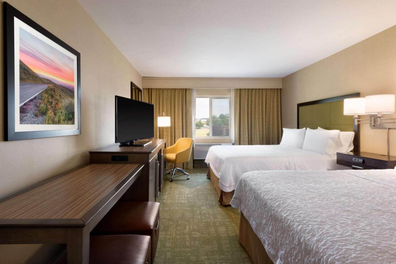 Queen Room with Two Queen Beds - Hearing Access/Non-Smoking at Summit Suites