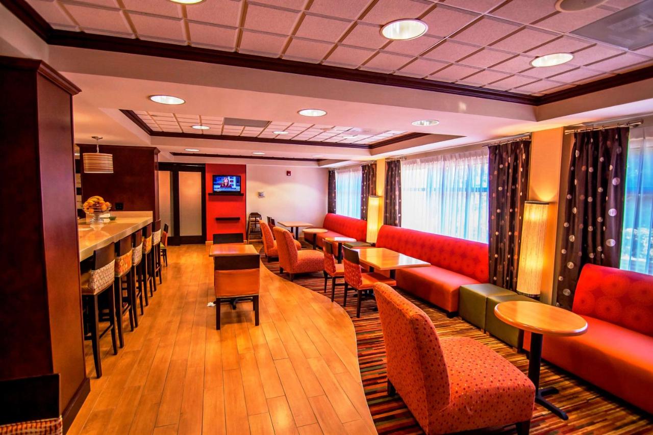 | Hampton Inn Groton/Mystic
