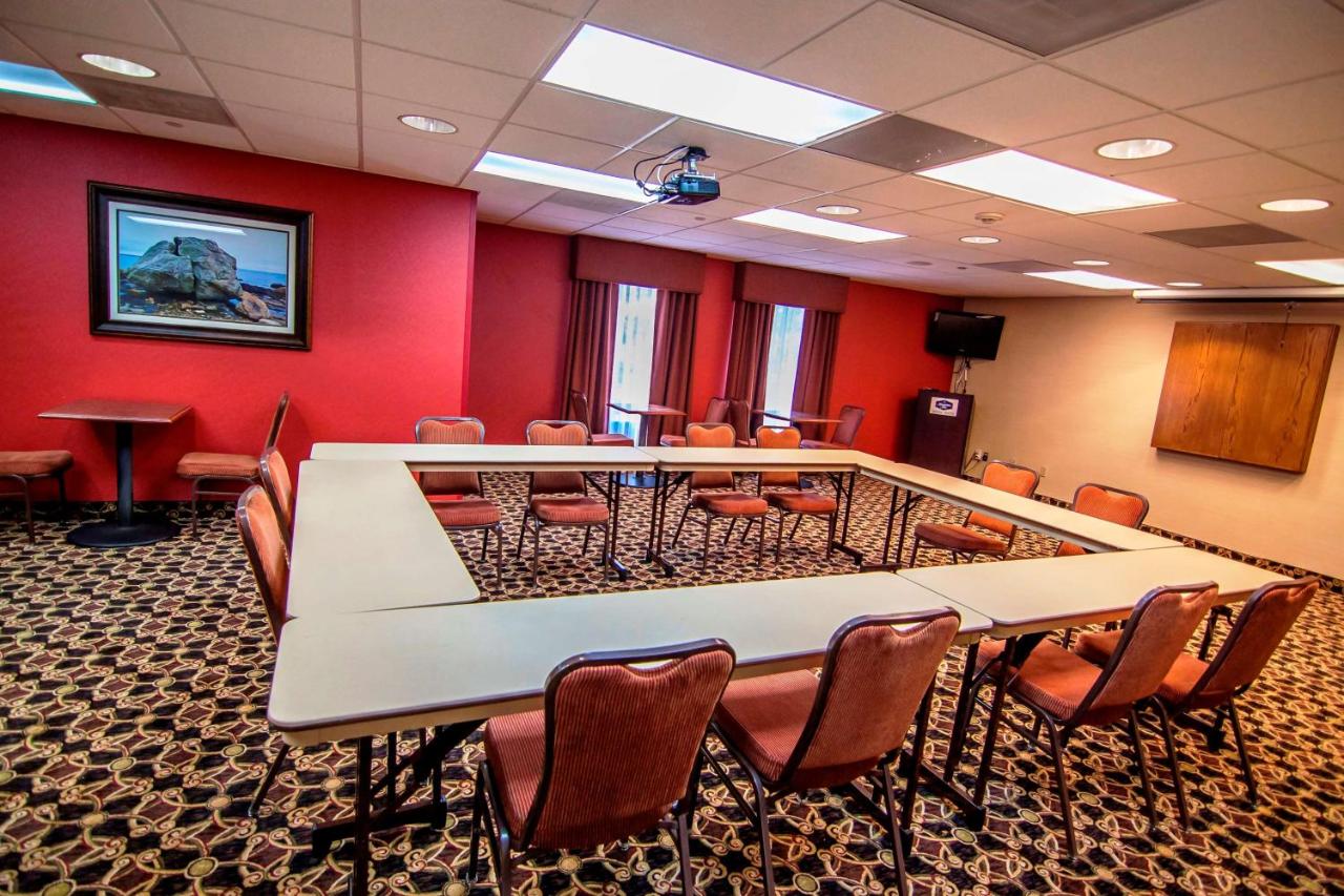 | Hampton Inn Groton/Mystic