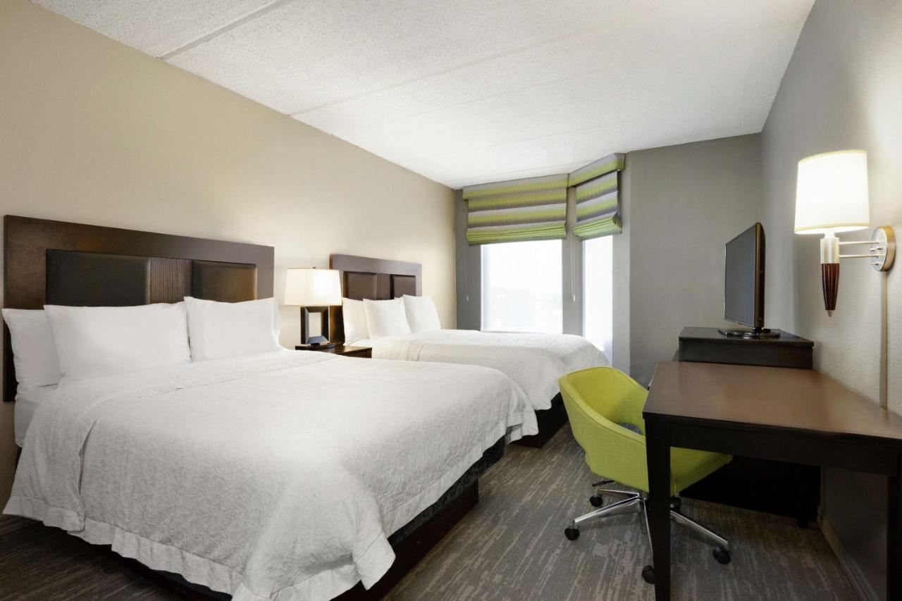Non-Smoking Queen Suite with Kitchenette at Hampton Inn & Suites Houston/Clear Lake-Nasa Area