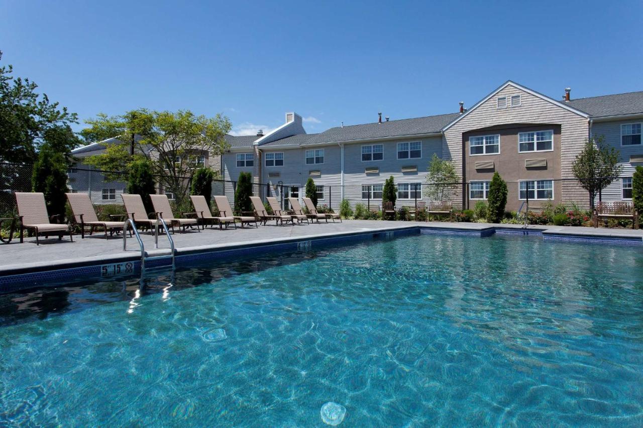 | DoubleTree by Hilton Cape Cod - Hyannis