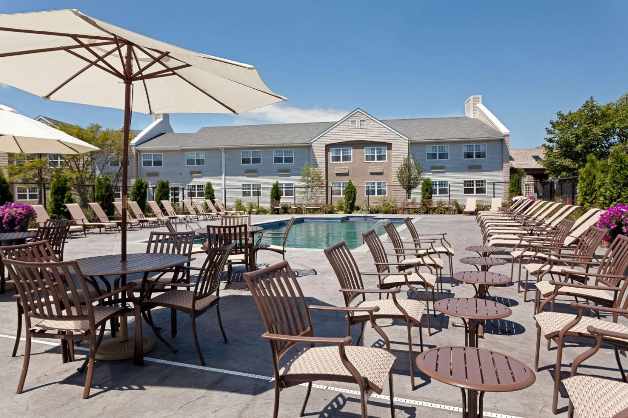 | DoubleTree by Hilton Cape Cod - Hyannis
