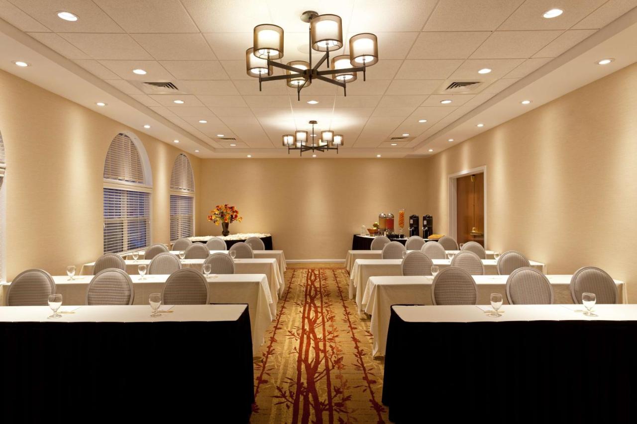 | DoubleTree by Hilton Cape Cod - Hyannis