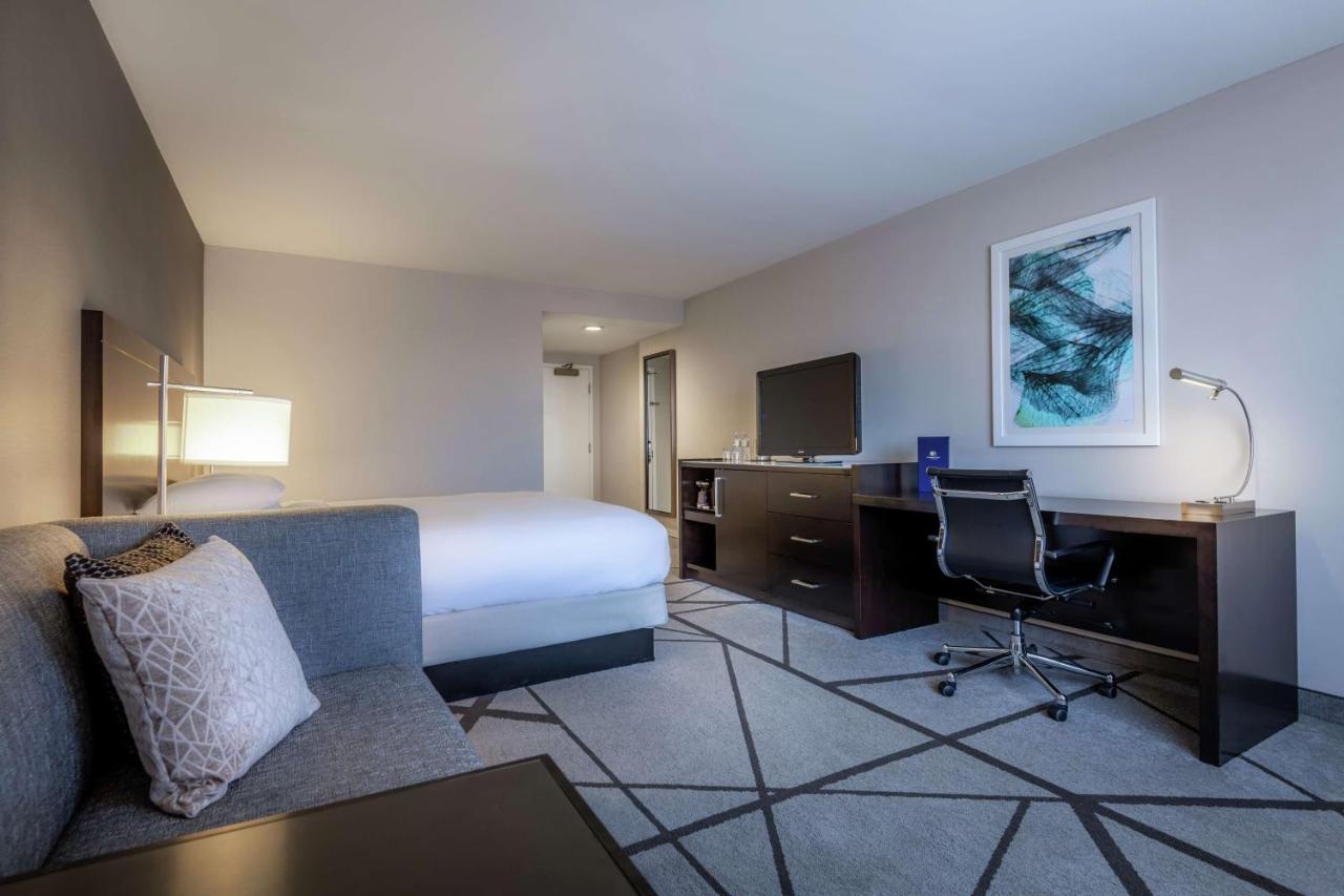 Deluxe King Room at DoubleTree by Hilton Los Angeles - Norwalk