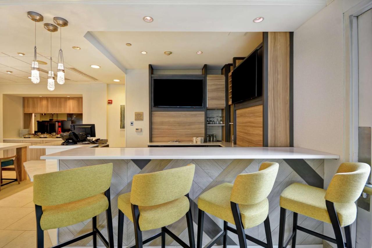 | Hilton Garden Inn Ridgefield Park
