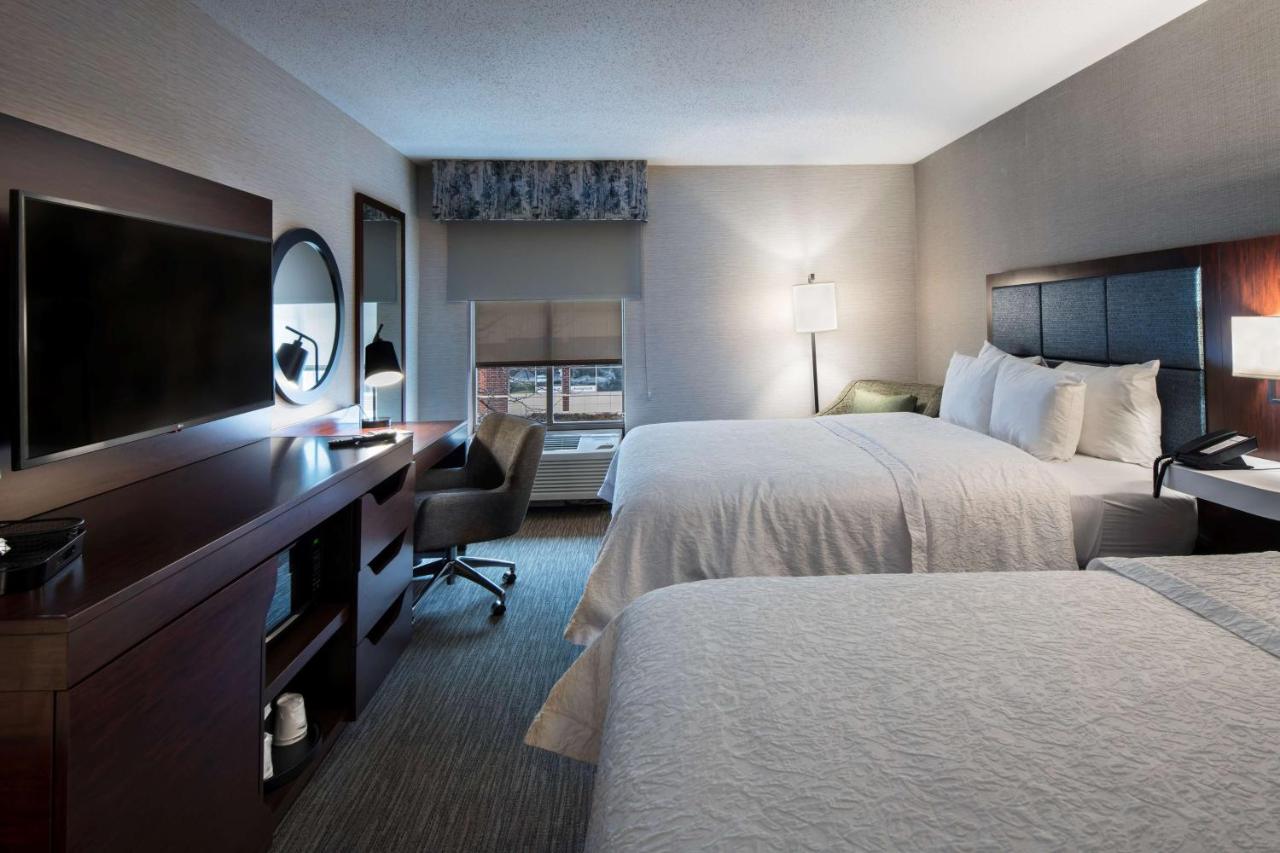 Double Room at Hampton Inn & Suites Chicago/Lincolnshire