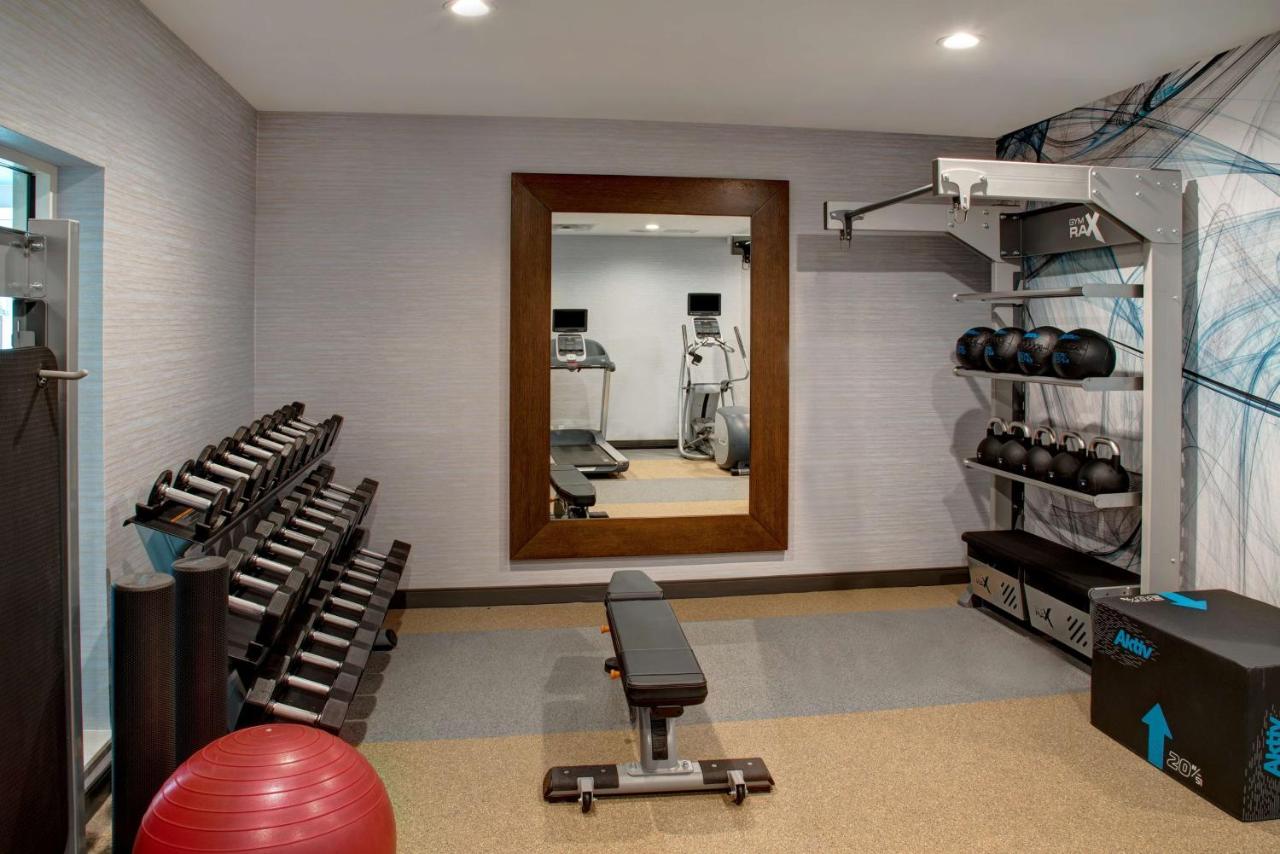 | Hilton Garden Inn Kansas City/Kansas