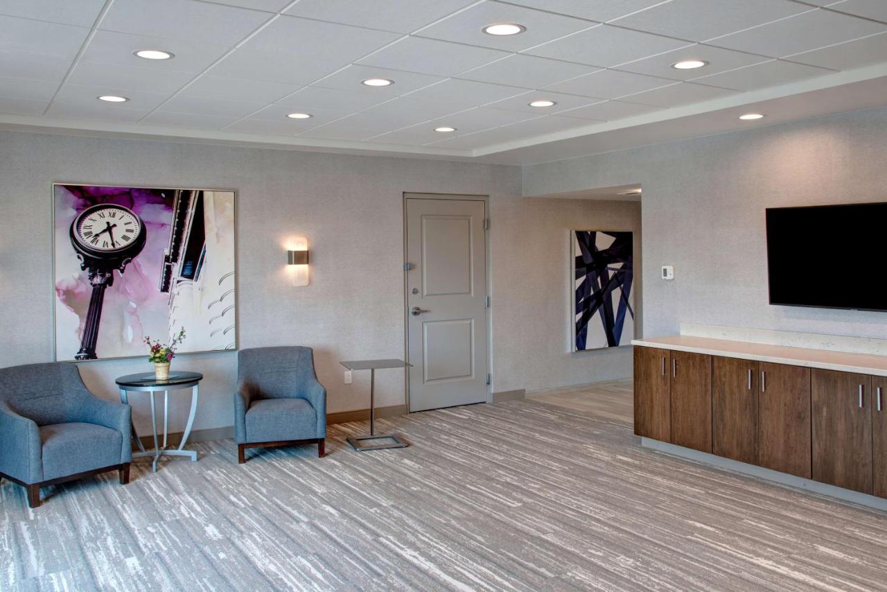 | Hilton Garden Inn Kansas City/Kansas