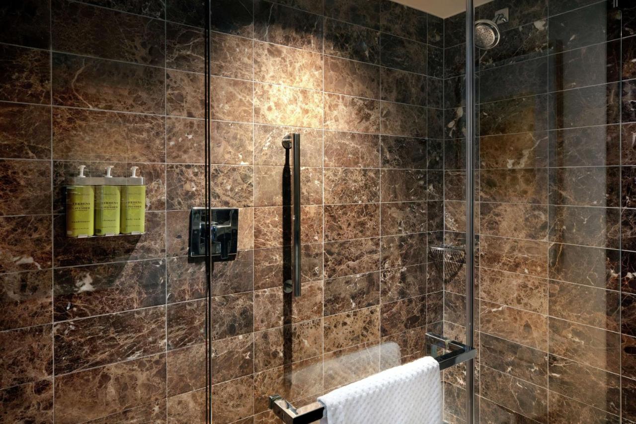| Hilton McLean Tysons Corner