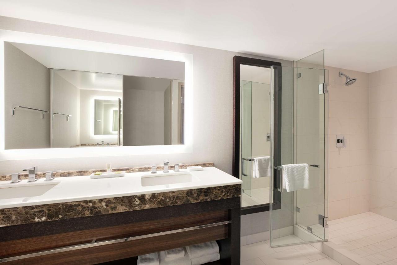 | Hilton McLean Tysons Corner