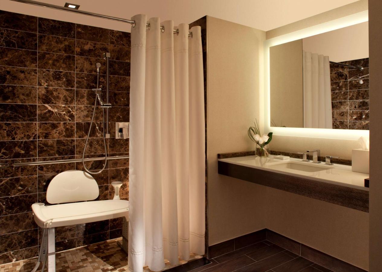 | Hilton McLean Tysons Corner