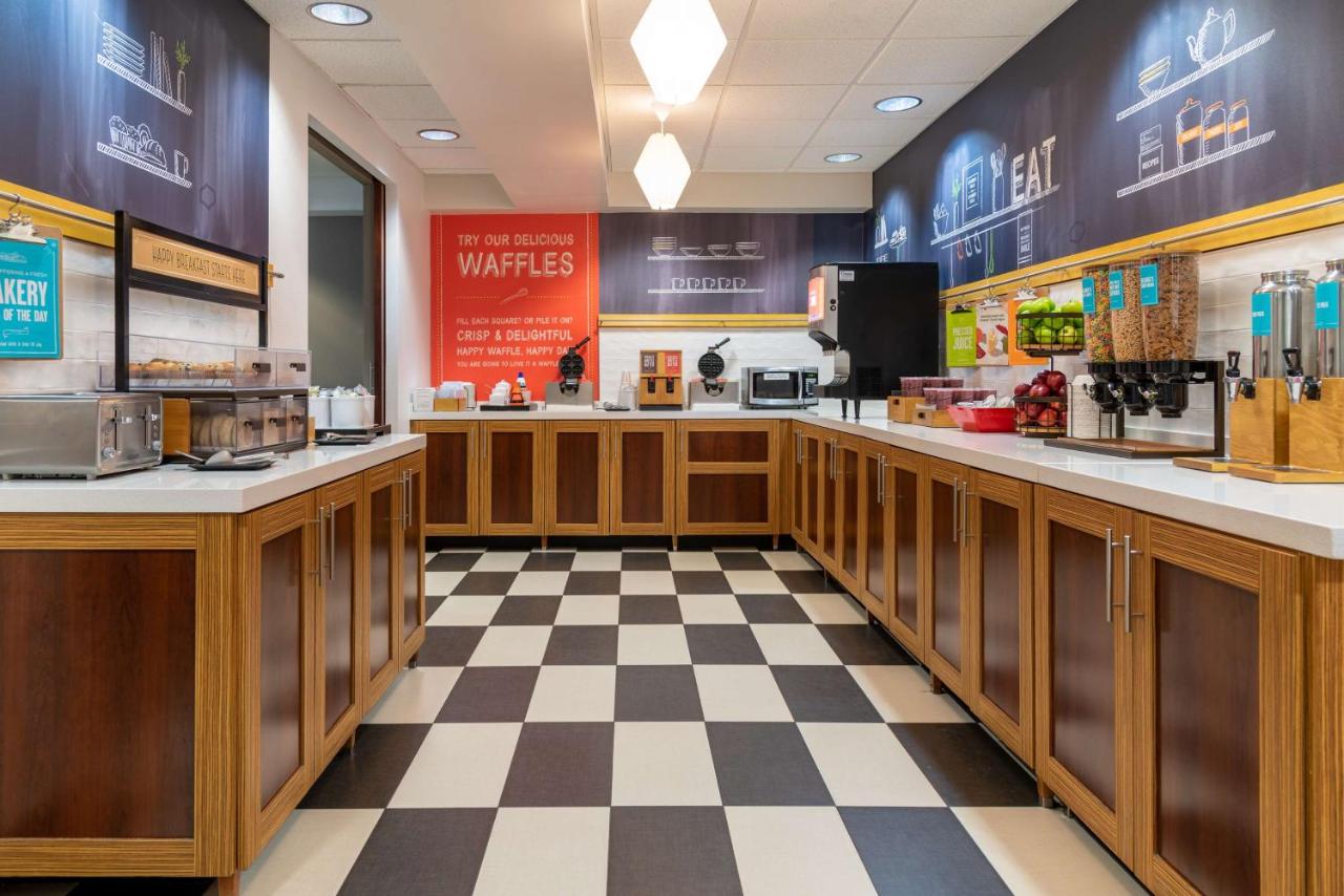 | Hampton Inn Kansas City-Lee's Summit