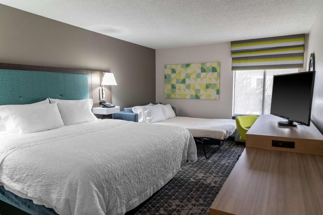 | Hampton Inn Kansas City-Lee's Summit