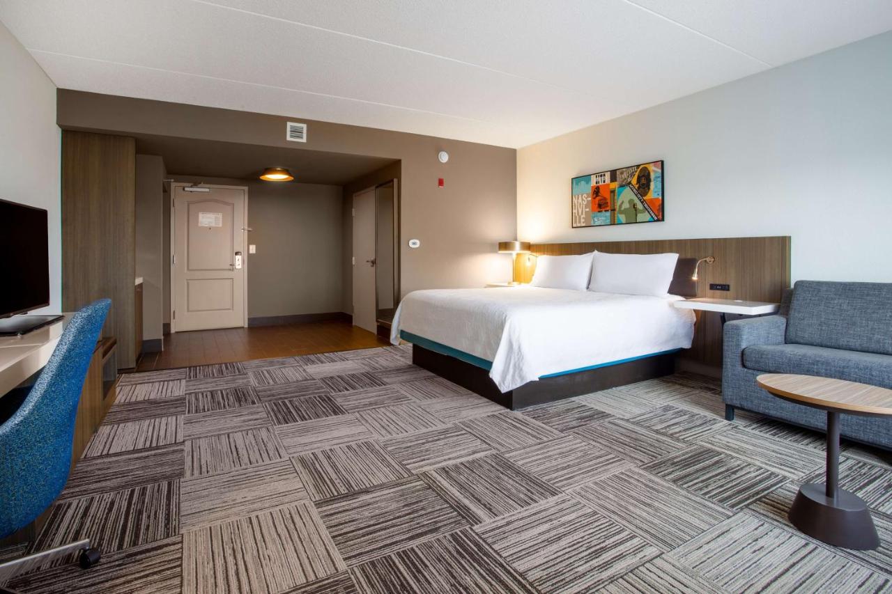 Deluxe King Room with Sofa Bed at Hilton Garden Inn Nashville/Smyrna
