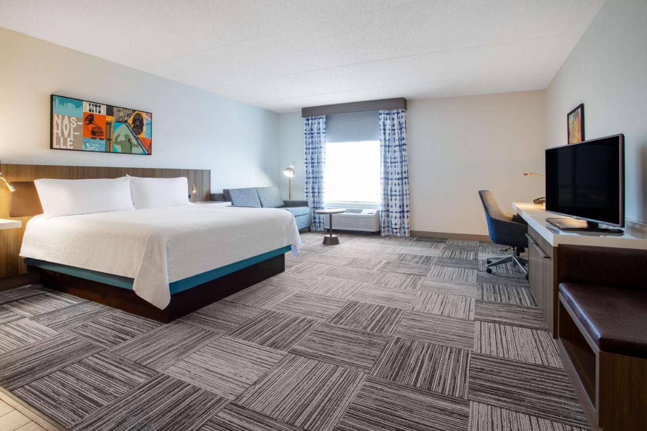 Deluxe King Room with Sofa Bed at Hilton Garden Inn Nashville/Smyrna