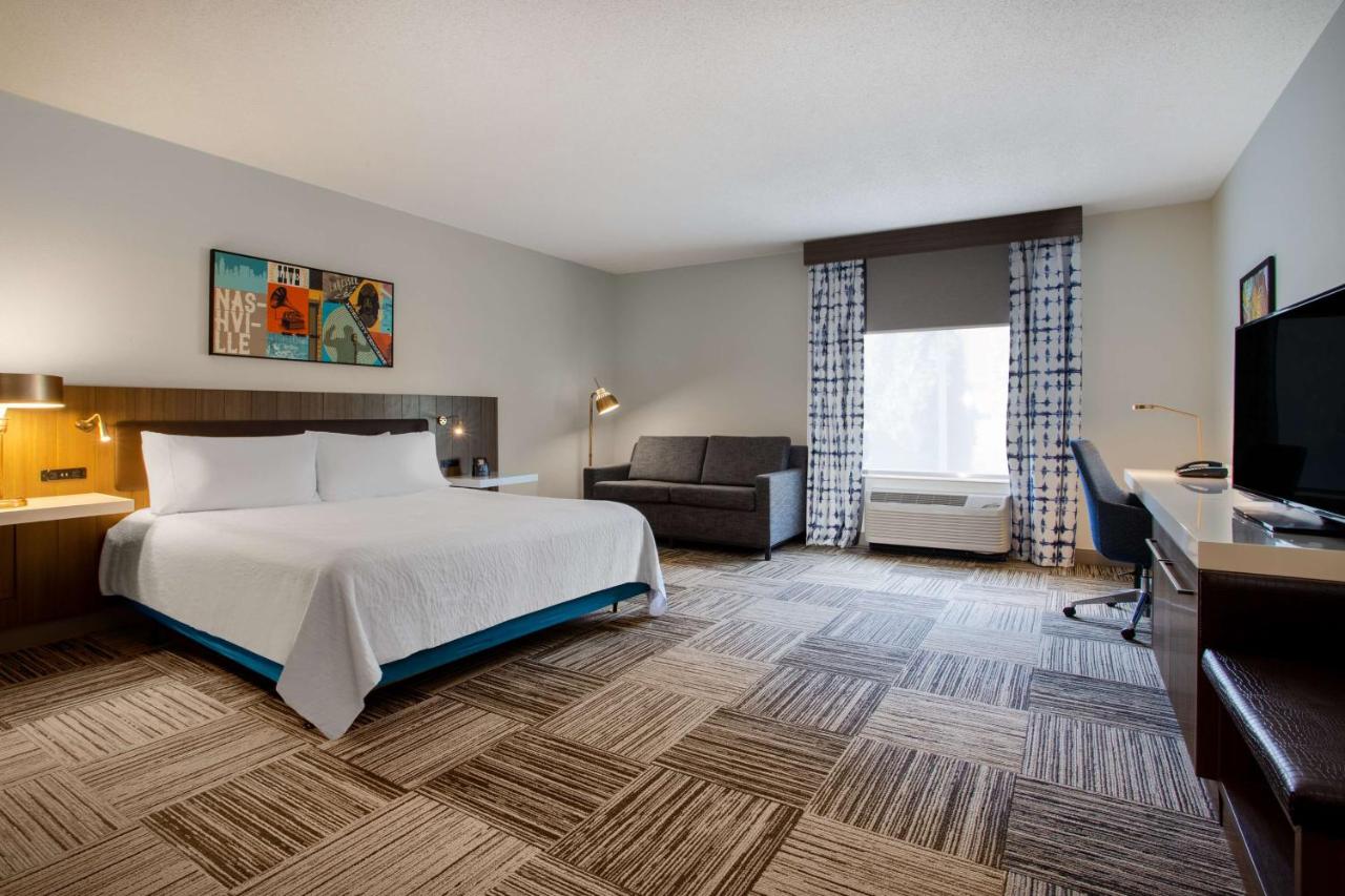 Deluxe King Room with Sofa Bed at Hilton Garden Inn Nashville/Smyrna