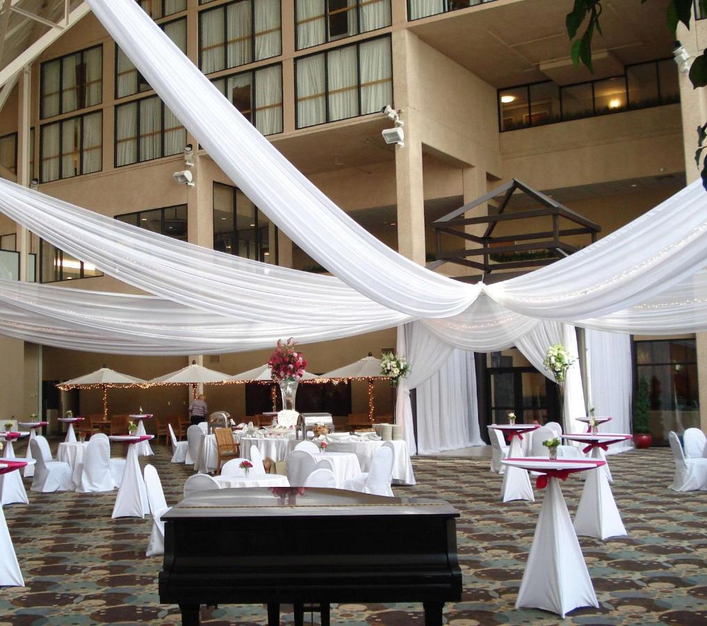 | DoubleTree by Hilton St Paul Downtown