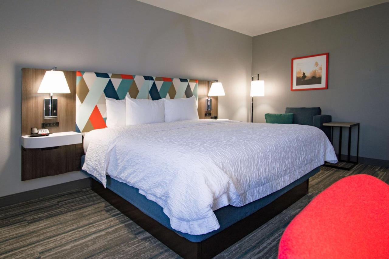 King Room - Non-Smoking at Hampton Inn Oklahoma City/Yukon