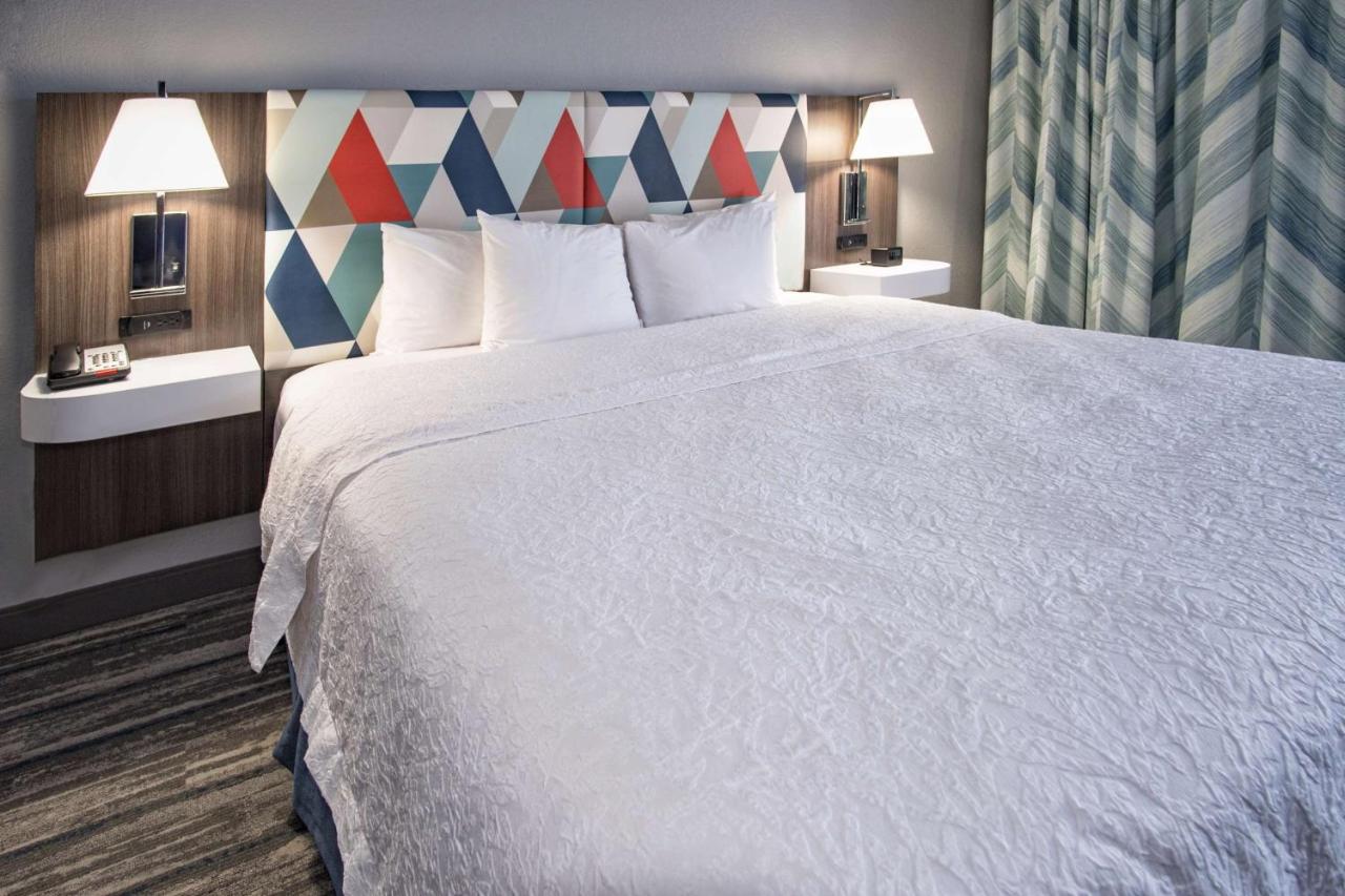 King Room - Non-Smoking at Hampton Inn Oklahoma City/Yukon