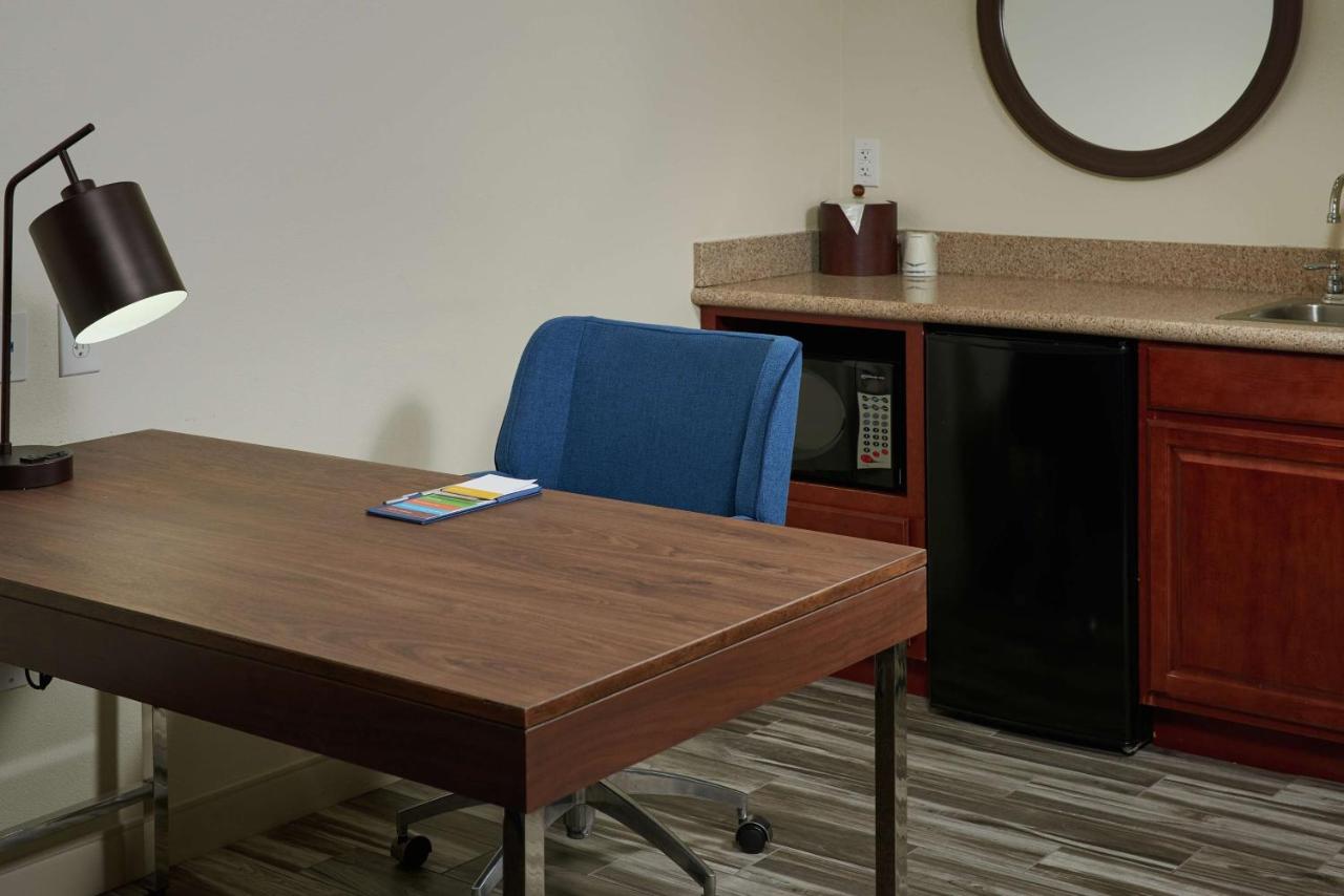 Queen Studio with Sofa Bed - Non-Smoking at Best Western Plus Surprise-Phoenix NW