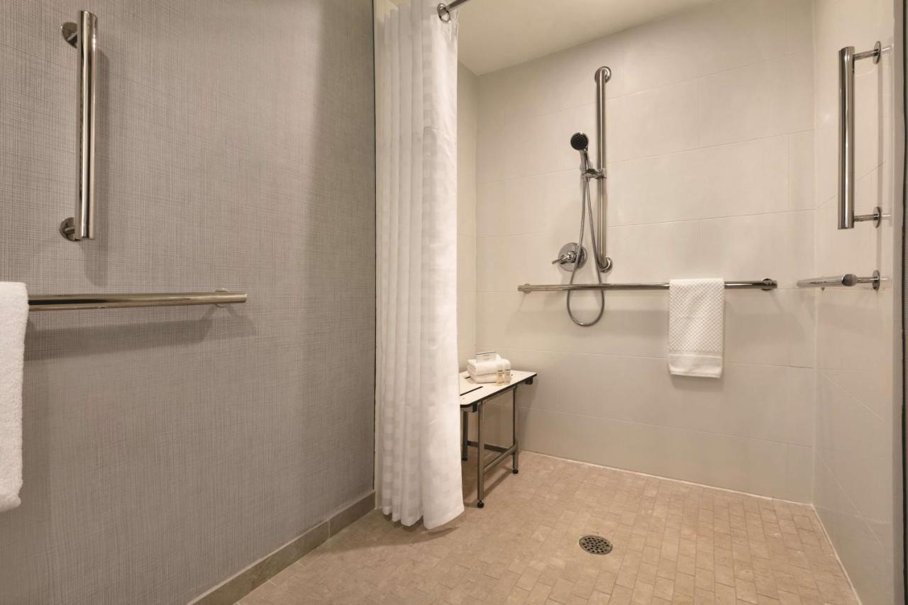 | Embassy Suites by Hilton Richmond
