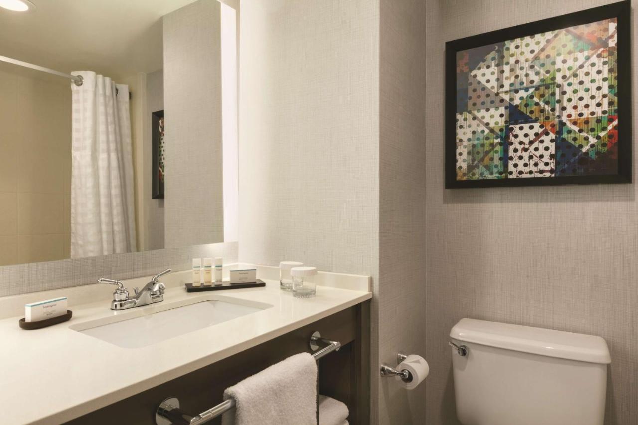 | Embassy Suites by Hilton Richmond