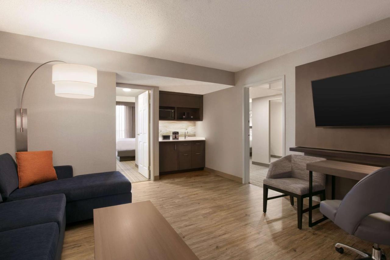| Embassy Suites by Hilton Richmond