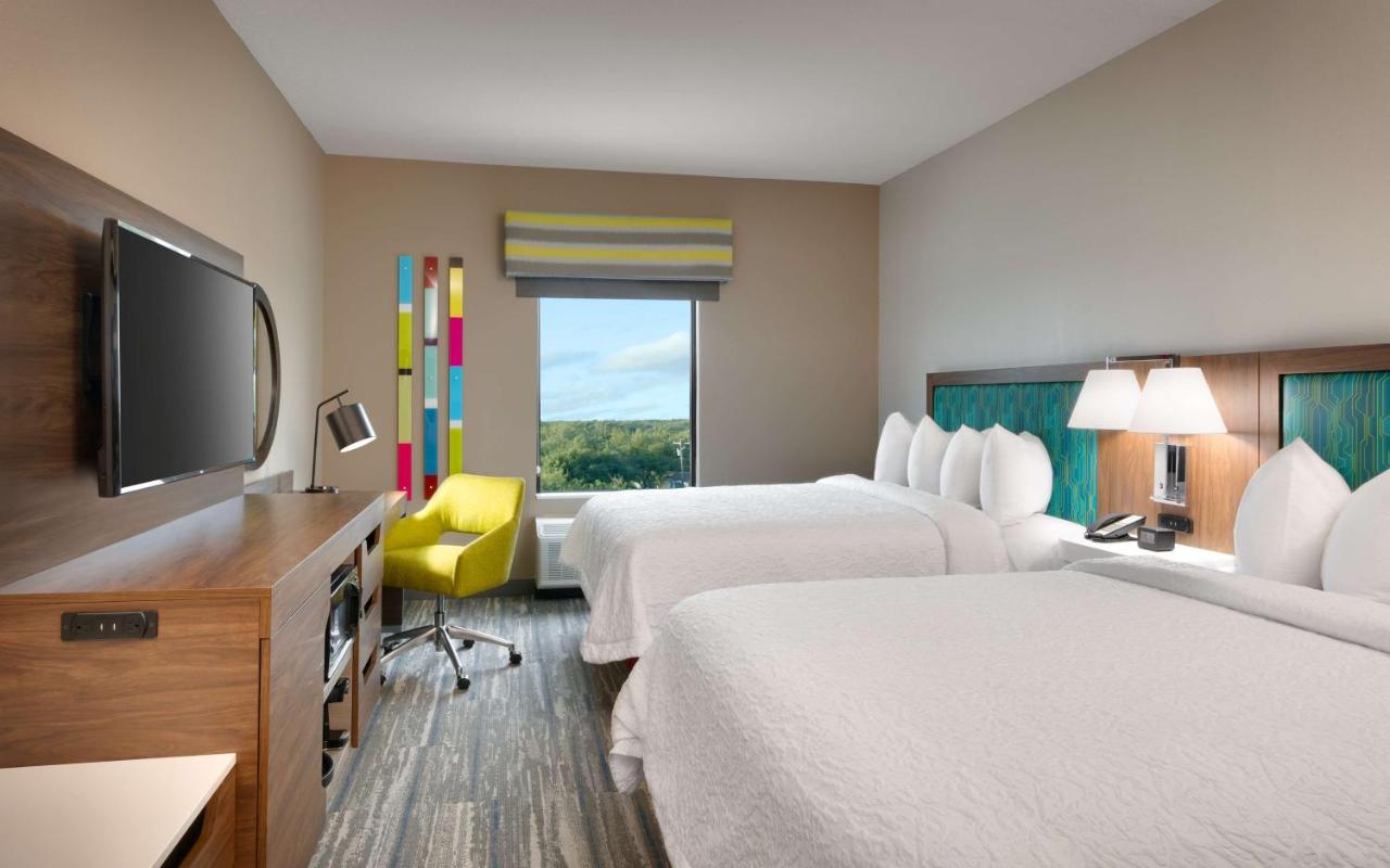 Queen Room with Two Queen Beds - Hearing Accessible at Hampton Inn & Suites Rockport-Fulton