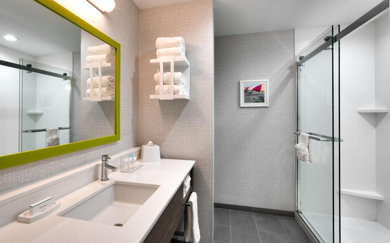 King Room - Non-Smoking at Hampton Inn & Suites Rockport-Fulton