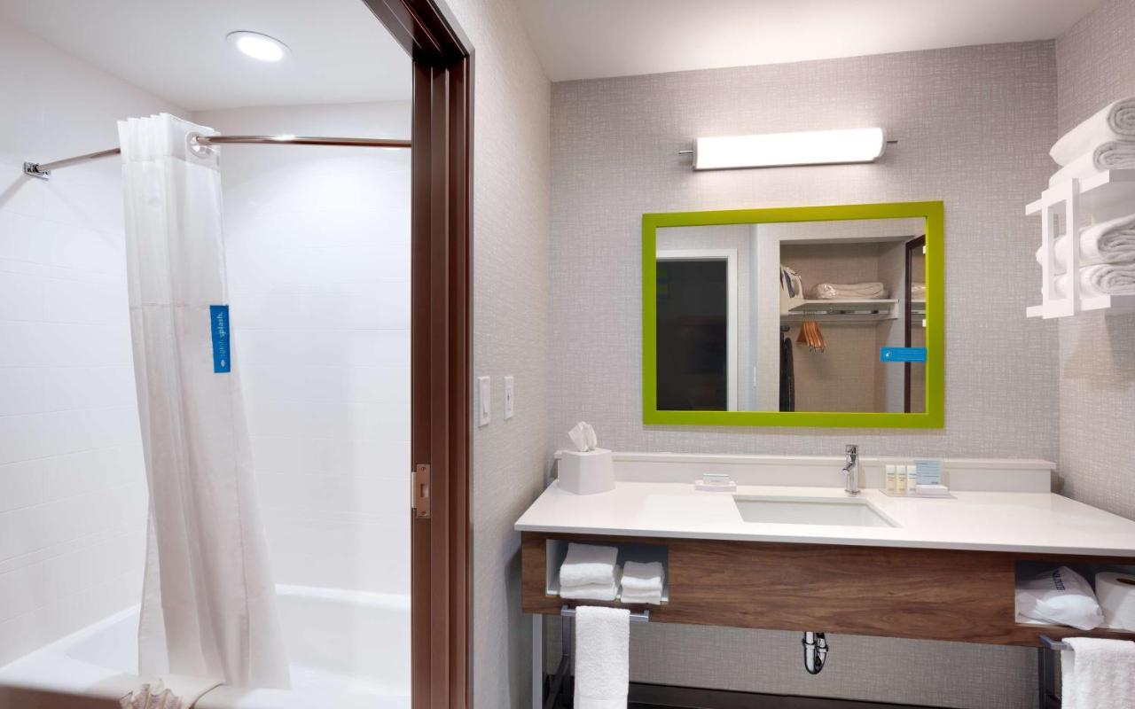 King Studio - Non-Smoking at Hampton Inn & Suites Rockport-Fulton
