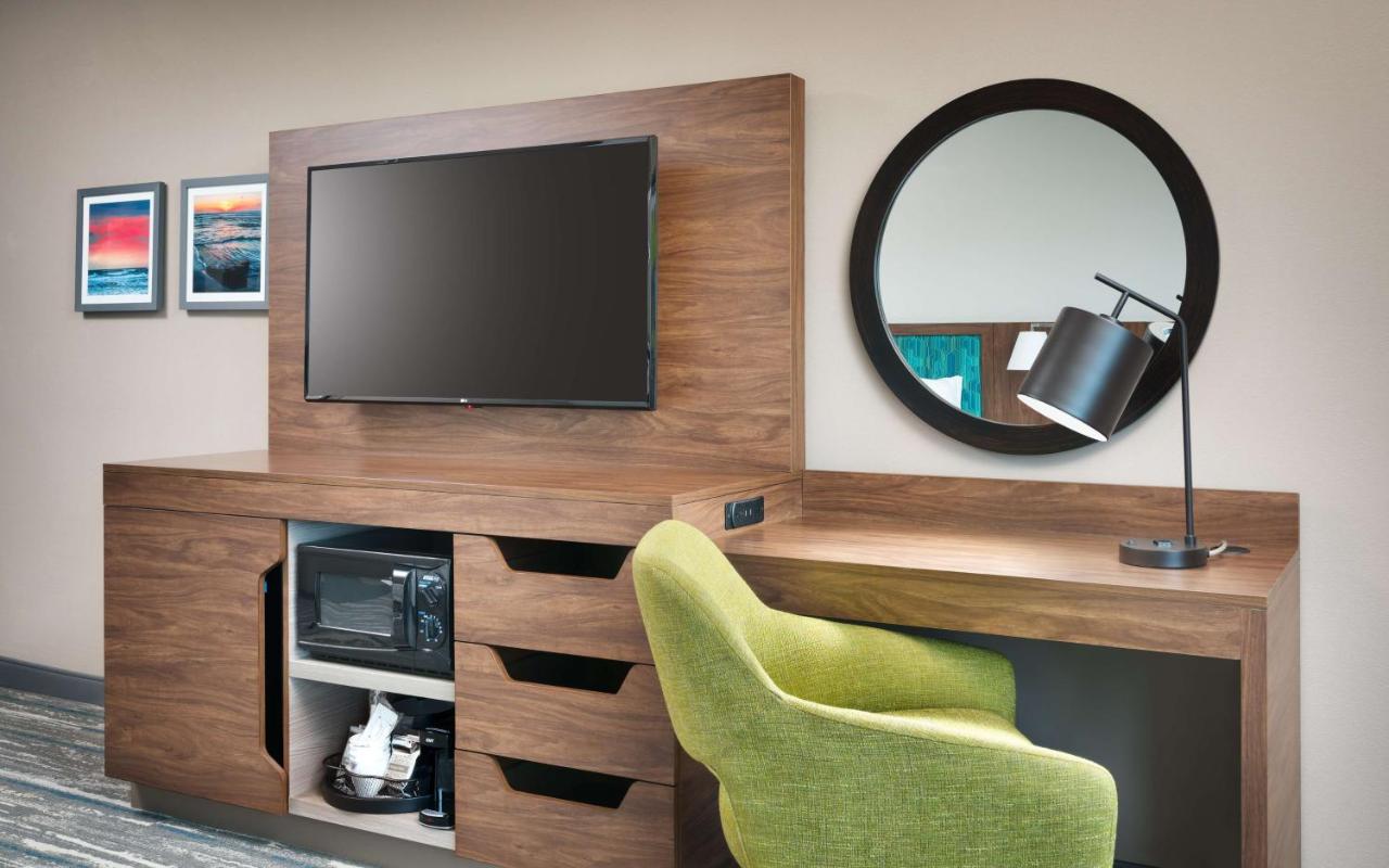 Queen Room with Two Queen Beds - Disability Access/Non-Smoking at Hampton Inn & Suites Rockport-Fulton