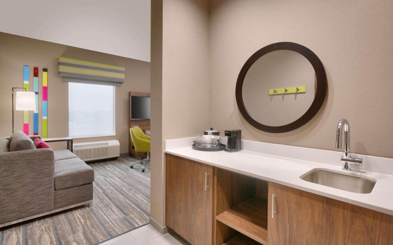 King Studio - Non-Smoking at Hampton Inn & Suites Rockport-Fulton