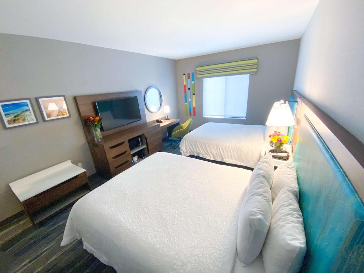 Queen Room with Two Queen Beds at Hampton Inn Carlsbad-North San Diego County