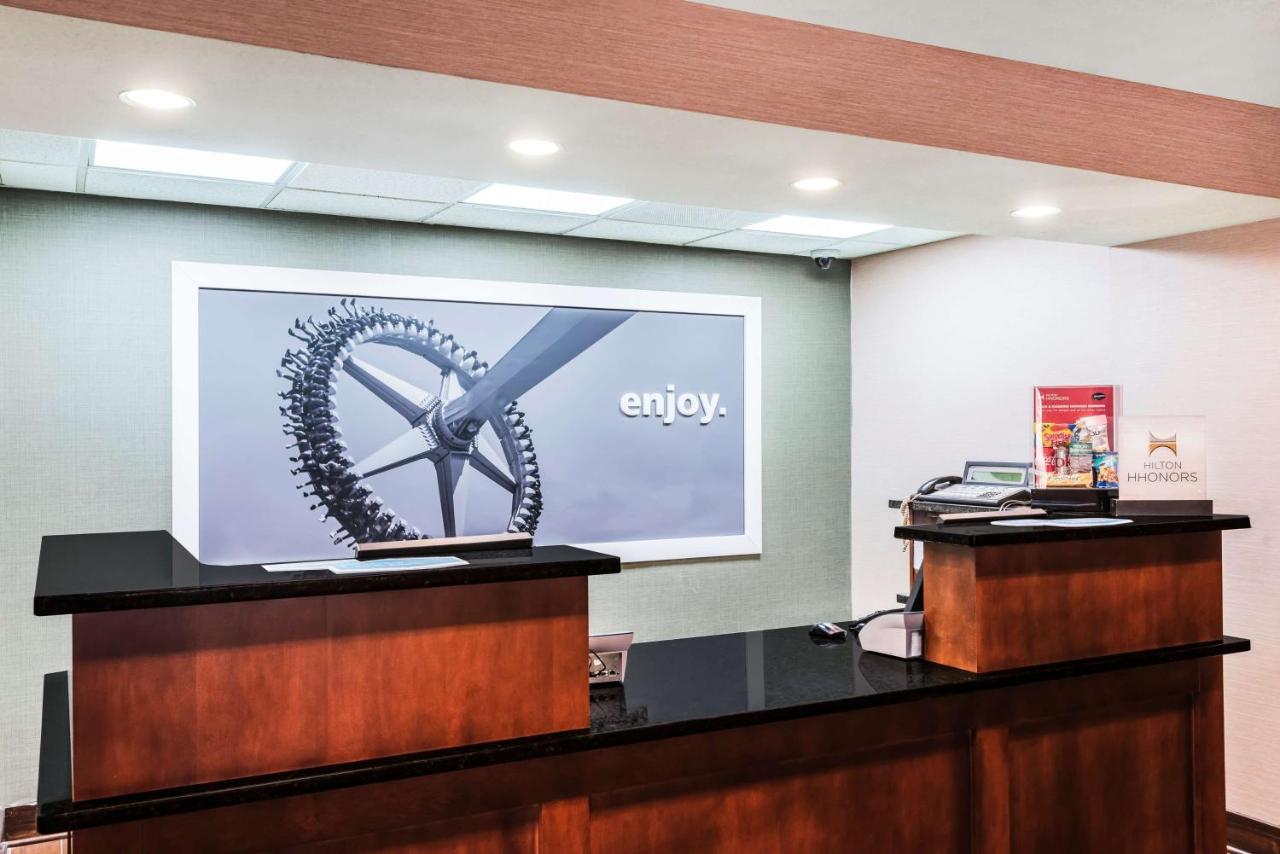 | Hampton Inn West Springfield