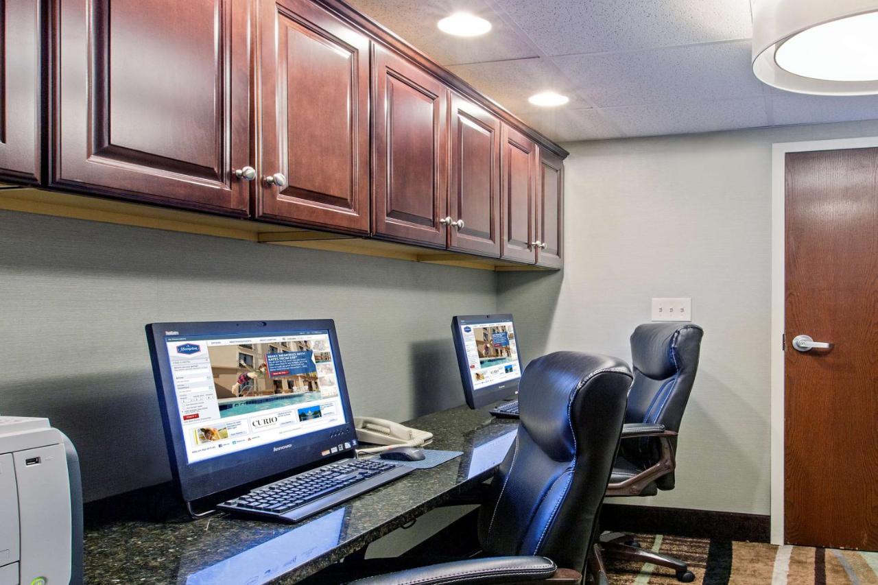 | Hampton Inn West Springfield