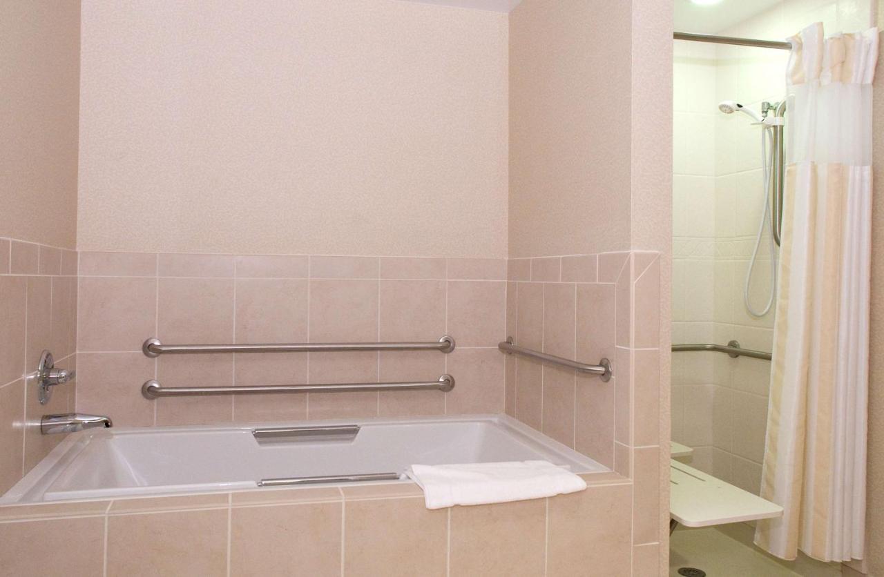 | Hilton Garden Inn Mount Holly/Westampton
