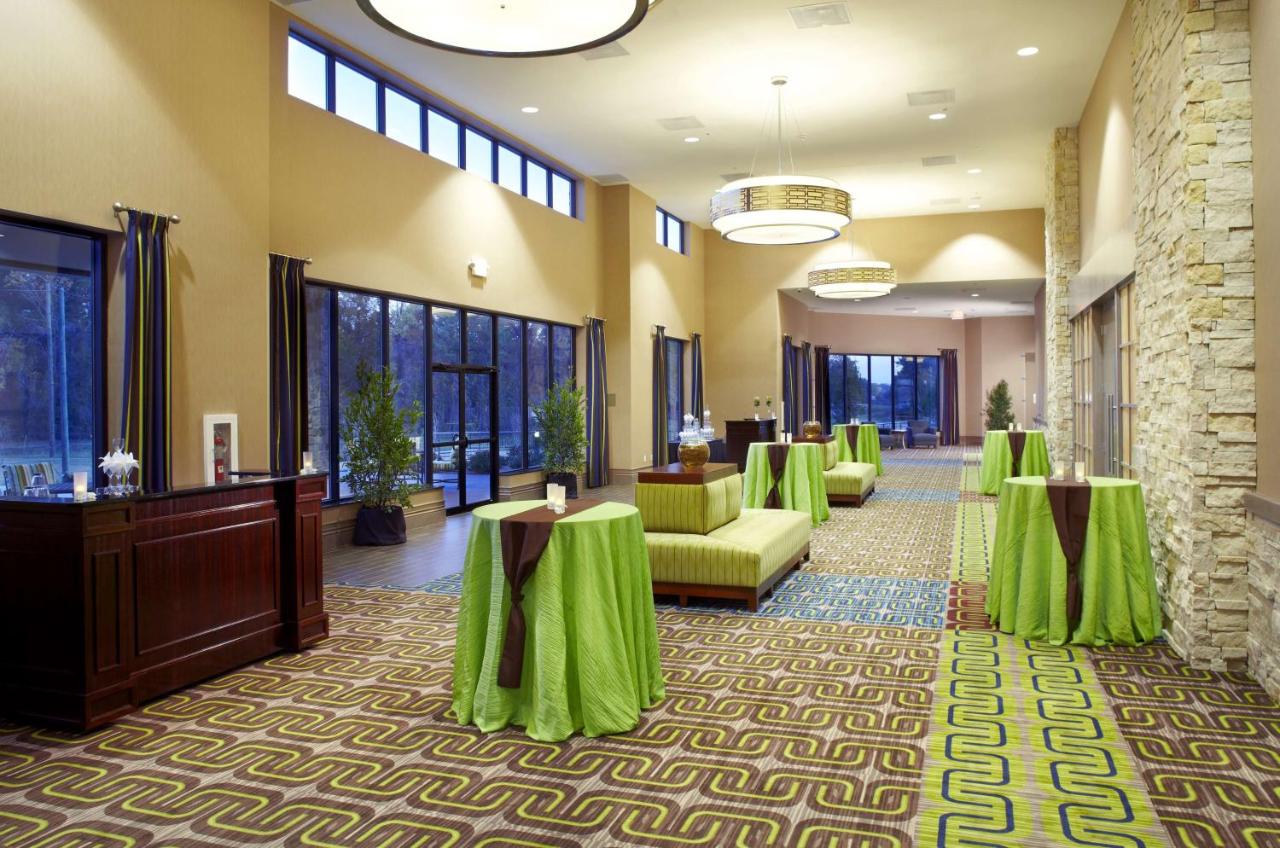 | Hilton Garden Inn Texarkana