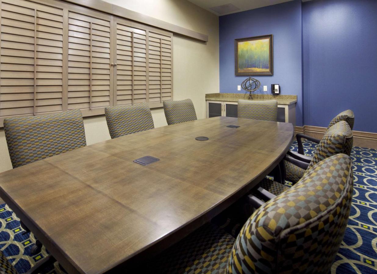 | Hilton Garden Inn Texarkana