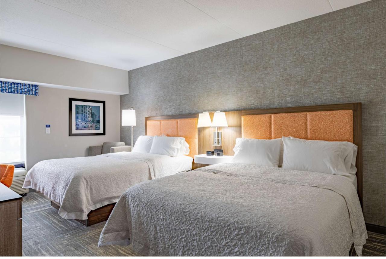 Queen Room with Two Queen Beds - Non-Smoking at Hampton Inn & Suites Knoxville-Downtown